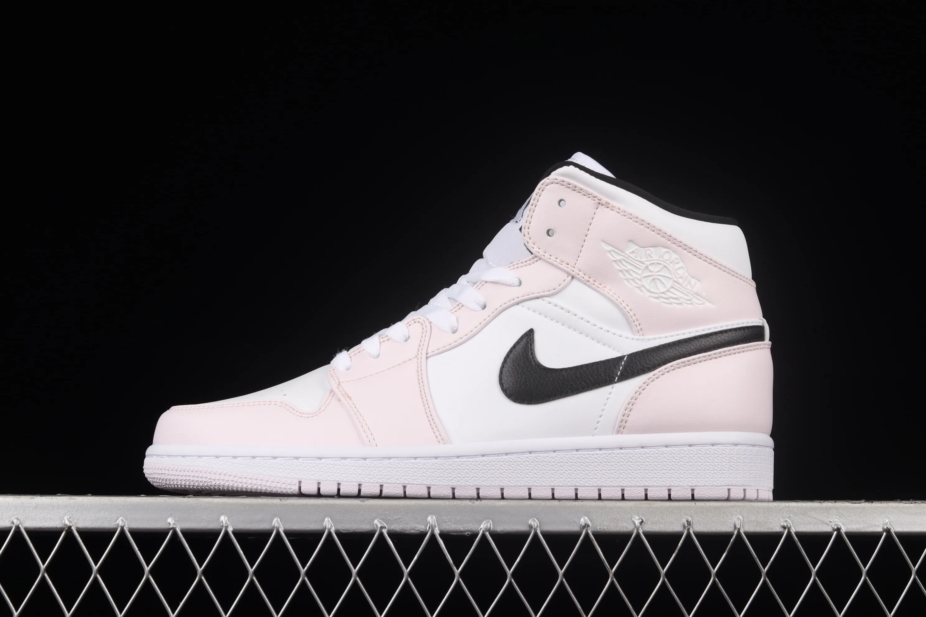 All Categories Air Jordan Jordan Series Basketball Shoes Air Jordan 1 Mid Air Jordan 1 Mid SE AJ1 Joe 1 Rose Pink Zhongbang Basketball Shoes BQ6472-500